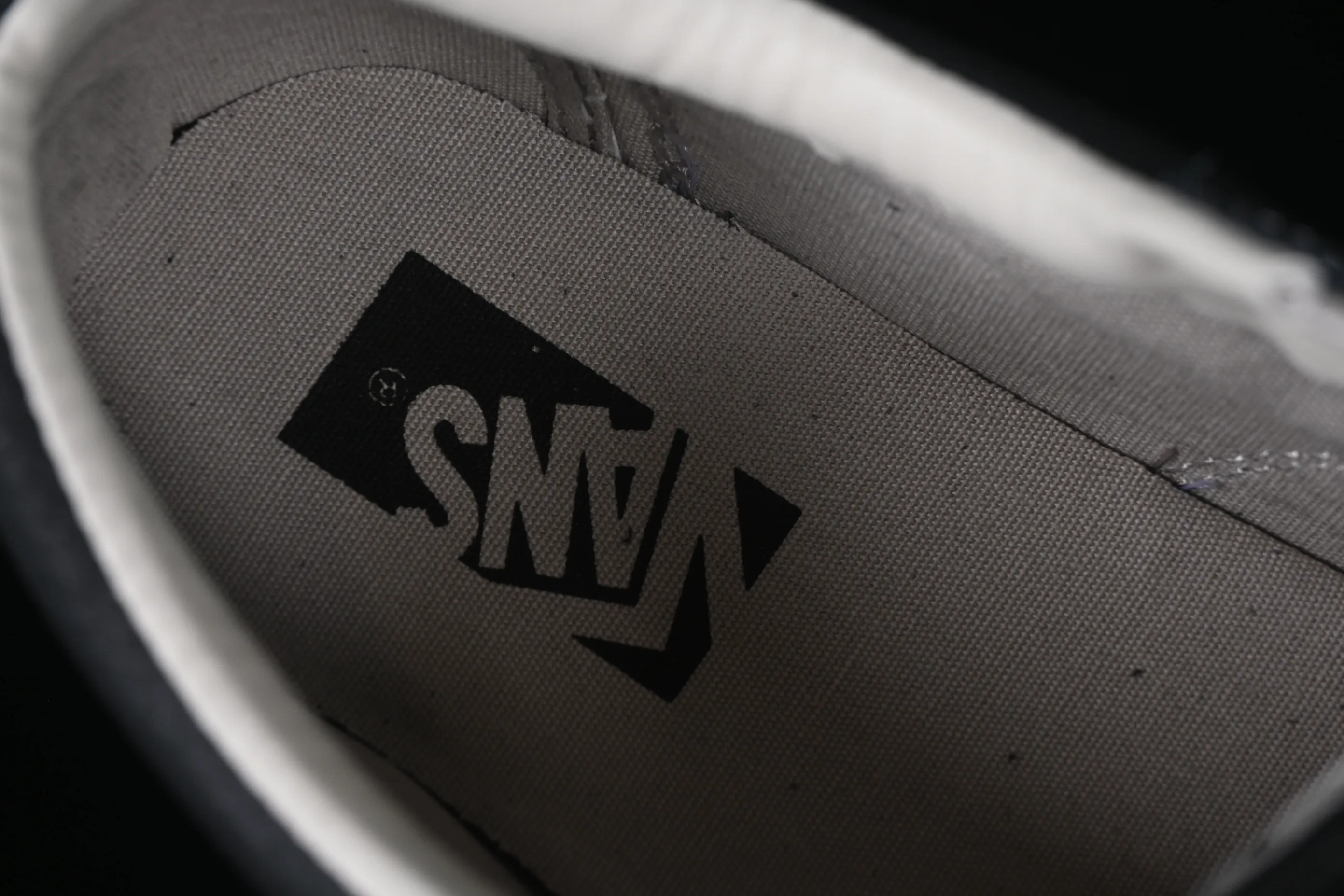 All categories Vans Vans series Vans Low Vans low top Vans Premium Old Skool 36 Vans official high-end full leather retro sneakers VN000D57BLK
